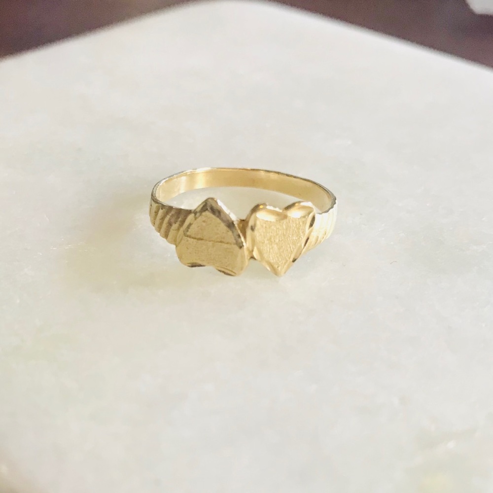 Vintage Hammered Gold Hearts Ring